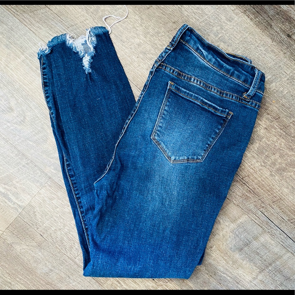 S.O.N.G. Distressed Skinny